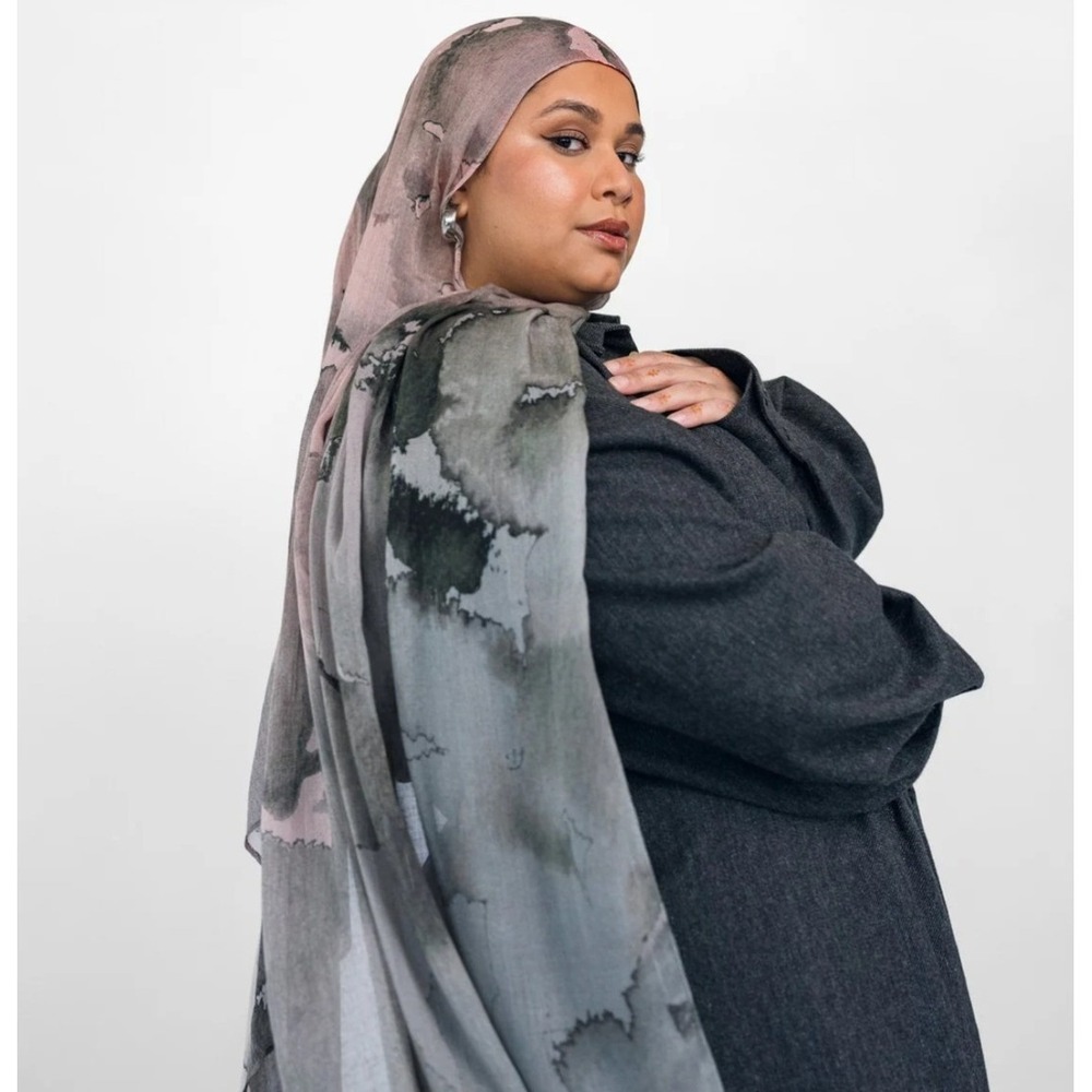Vela Watercolor Stone Modal Hijab Standard 28x73 Gray NWT